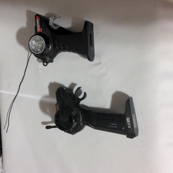 2 RC RACERS - Picture 4 of 4